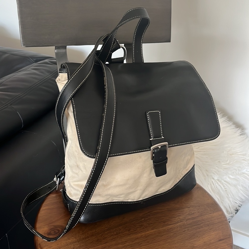 COACH BACKPACK cream canvas with black leather trim L9K-7703